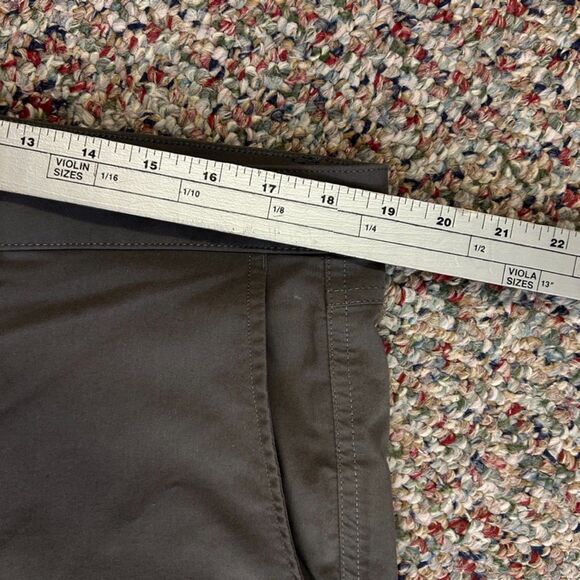 Tasc Motion Medium Gray Performance Flat Front 9"Inch Inseam Shorts Size 38 - Picture 11 of 14